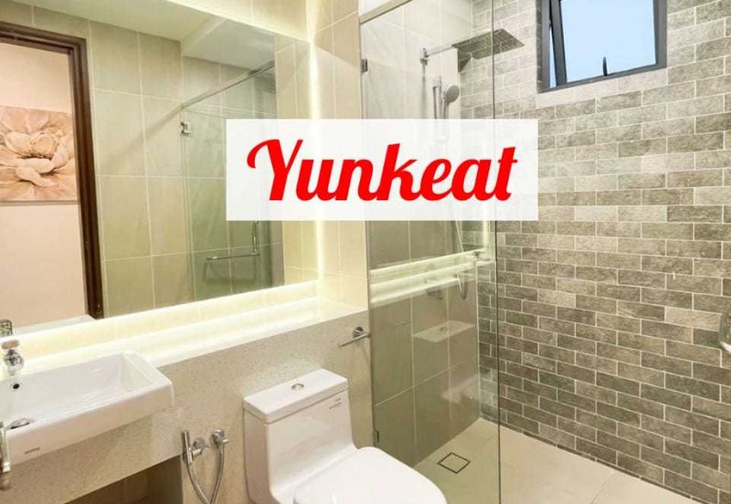 Queens Residences @ Queens Waterfront