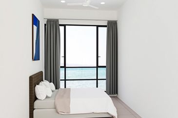 Queens Residences @ Queens Waterfront