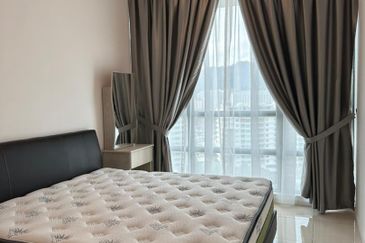 Queens Residences @ Queens Waterfront