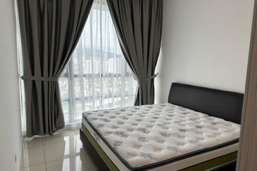 Queens Residences @ Queens Waterfront