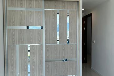 Queens Residences @ Queens Waterfront