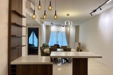 Queens Residences @ Queens Waterfront