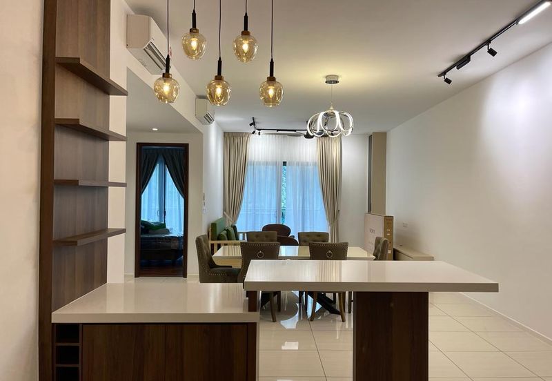 Queens Residences @ Queens Waterfront