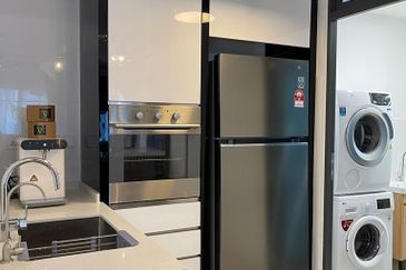 Queens Residences @ Queens Waterfront