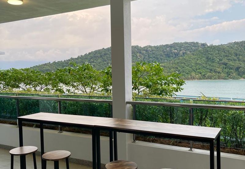 Queens Residences @ Queens Waterfront