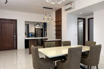 Queens Residences @ Queens Waterfront