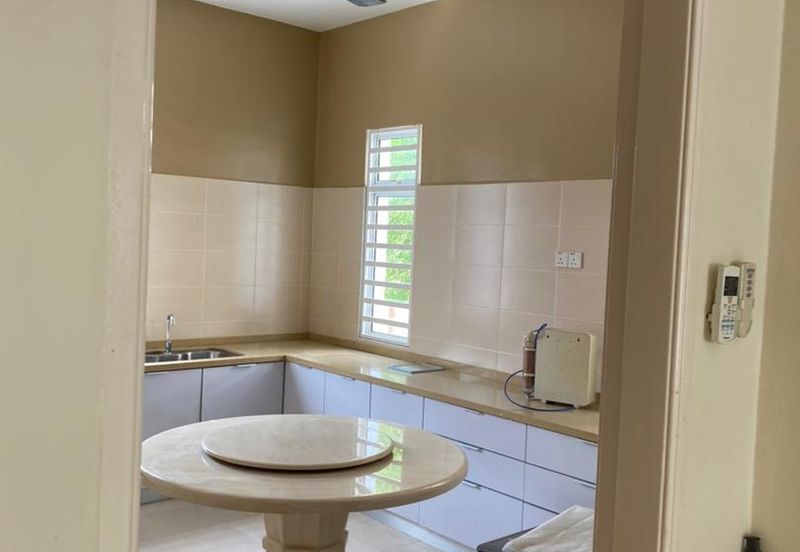 Taman Lagenda Emerald, Teluk Kumbar