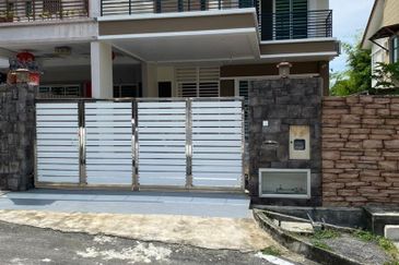 Taman Lagenda Emerald, Teluk Kumbar