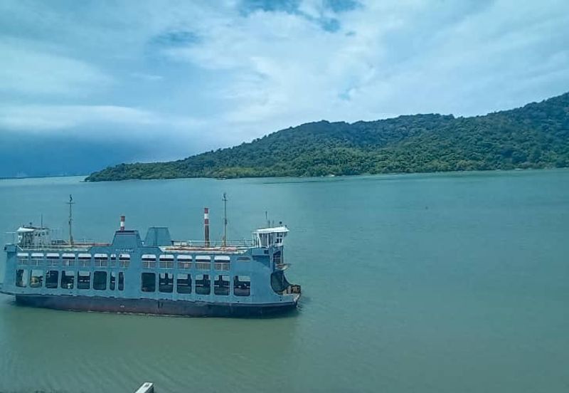 Queens Residences @ Queens Waterfront