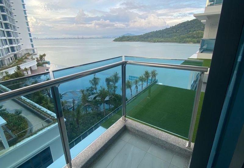 Queens Residences @ Queens Waterfront