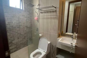 Queens Residences @ Queens Waterfront