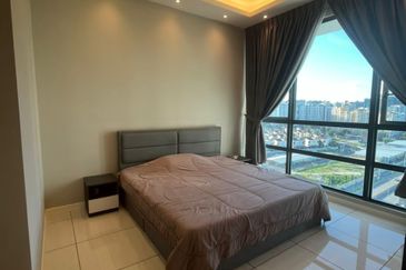 Queens Residences @ Queens Waterfront