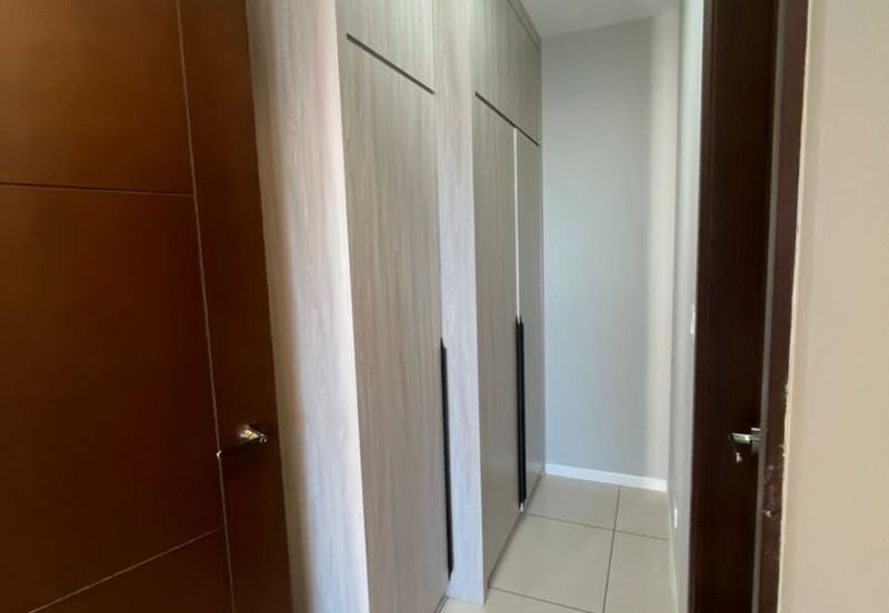 Queens Residences @ Queens Waterfront