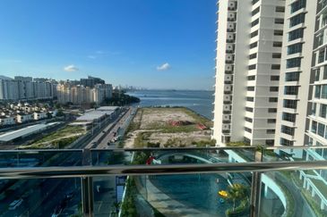 Queens Residences @ Queens Waterfront