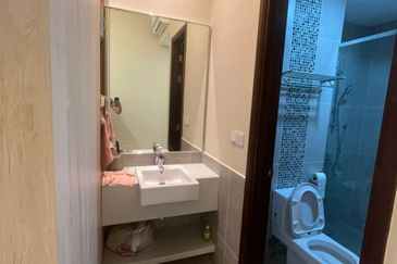 Queens Residences @ Queens Waterfront