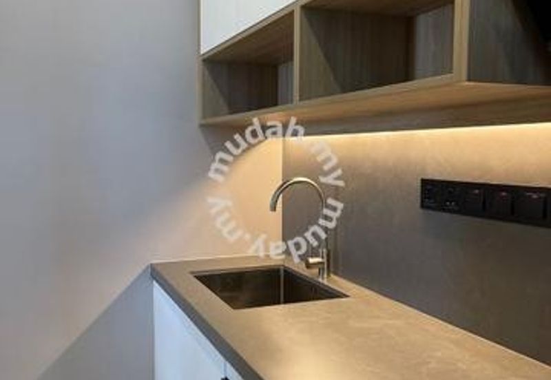 Queens Residences @ Queens Waterfront