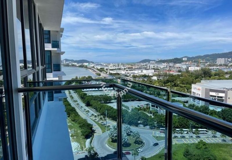 Queens Residences @ Queens Waterfront