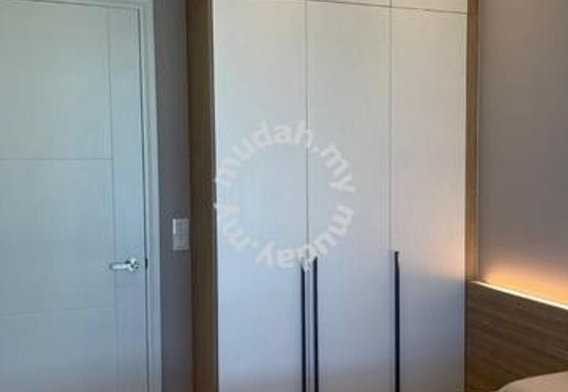 Queens Residences @ Queens Waterfront