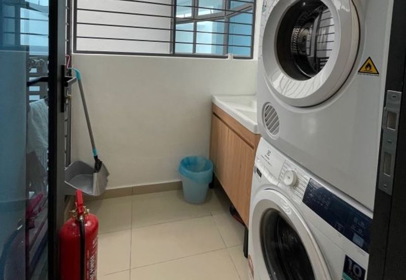 Queens Residences @ Queens Waterfront