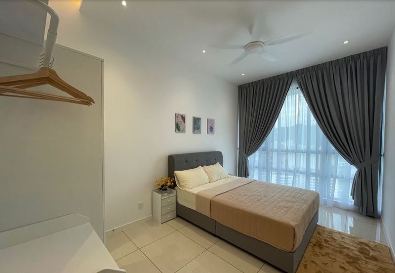 Queens Residences @ Queens Waterfront