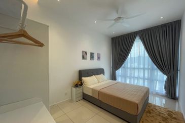 Queens Residences @ Queens Waterfront