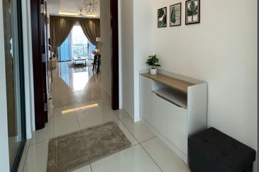 Queens Residences @ Queens Waterfront