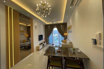 Queens Residences @ Queens Waterfront