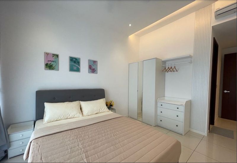 Queens Residences @ Queens Waterfront