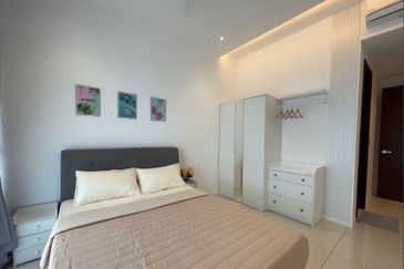 Queens Residences @ Queens Waterfront