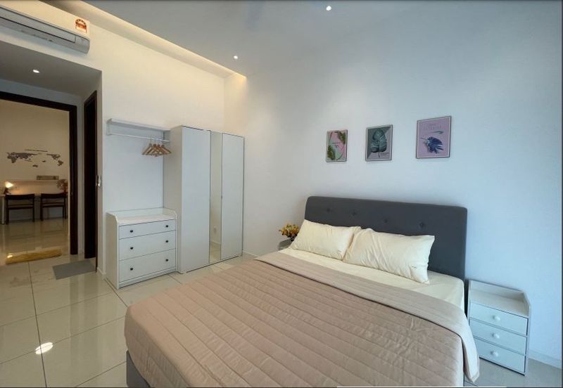 Queens Residences @ Queens Waterfront