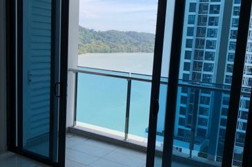 Queens Residences @ Queens Waterfront