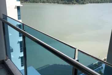 Queens Residences @ Queens Waterfront