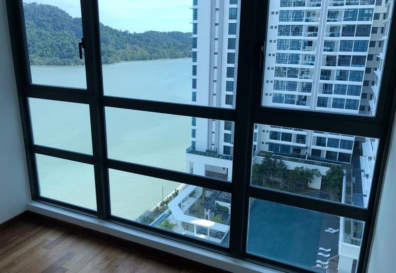 Queens Residences @ Queens Waterfront