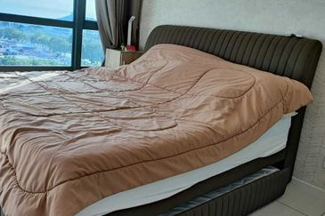 Queens Residences @ Queens Waterfront