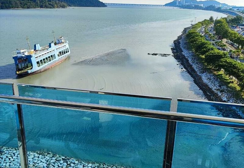 Queens Residences @ Queens Waterfront