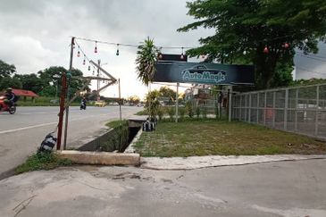 Bukit Tambun Commercial Land Rm130 persqft 2.3 acres