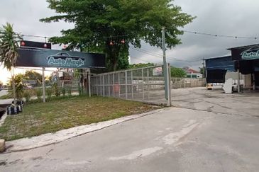 Bukit Tambun Commercial Land Rm130 persqft 2.3 acres