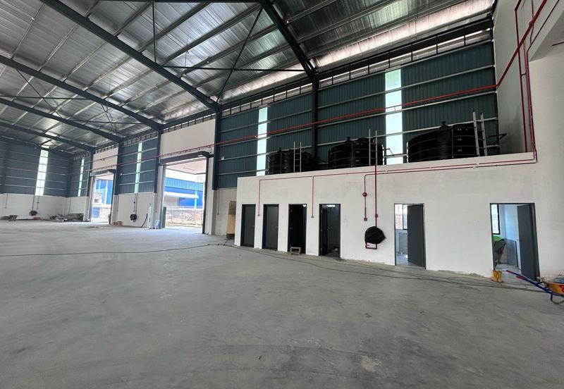 Batu Kawan Corner Detached Factory For rent