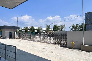 Batu Kawan Corner Detached Factory For rent