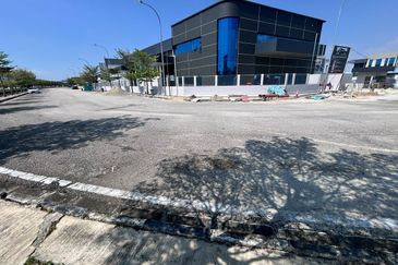 Batu Kawan Corner Detached Factory For rent