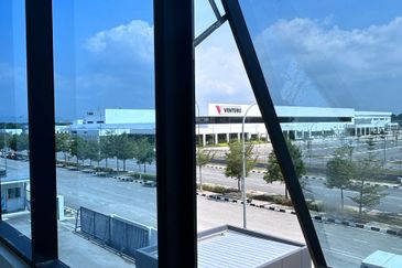 Batu Kawan Corner Detached Factory For rent