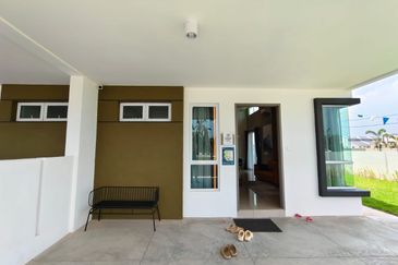 D' Aleena Tasek Gelugor Single Storrey Terrace