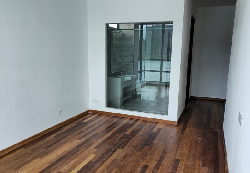 Queens Residence Q1 Super Seaview 1400sqft Bare unit Rm1.88million