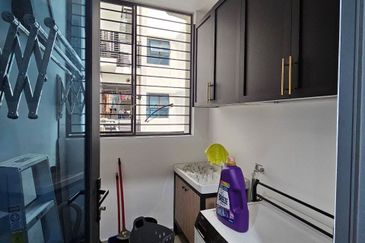 Queens Residences @ Queens Waterfront