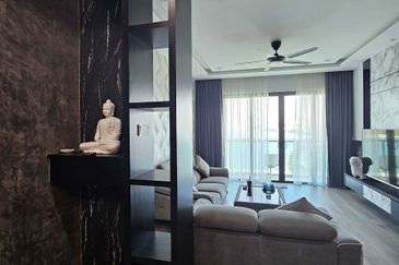 Queens Residences @ Queens Waterfront