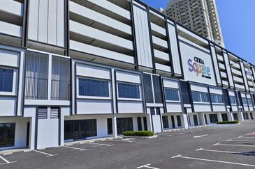 Ceria Square Eco Horizon Shop lot Strategic Location for rent