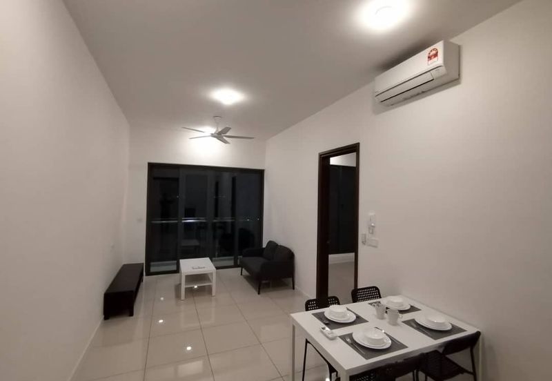 Queens Residences @ Queens Waterfront