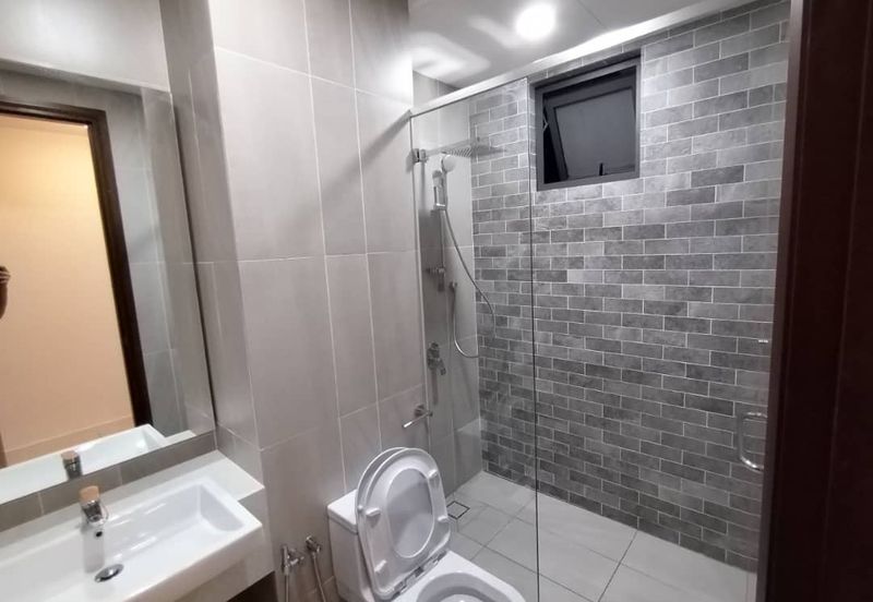 Queens Residences @ Queens Waterfront