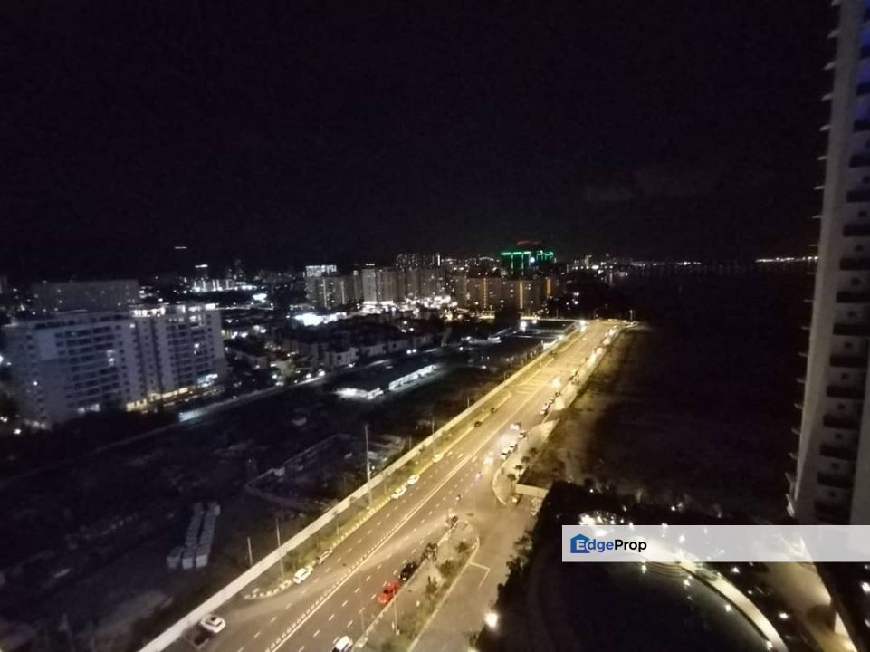 Queens Residence Q2 dual key unit Fully Furnished, Penang, Sungai Nibong