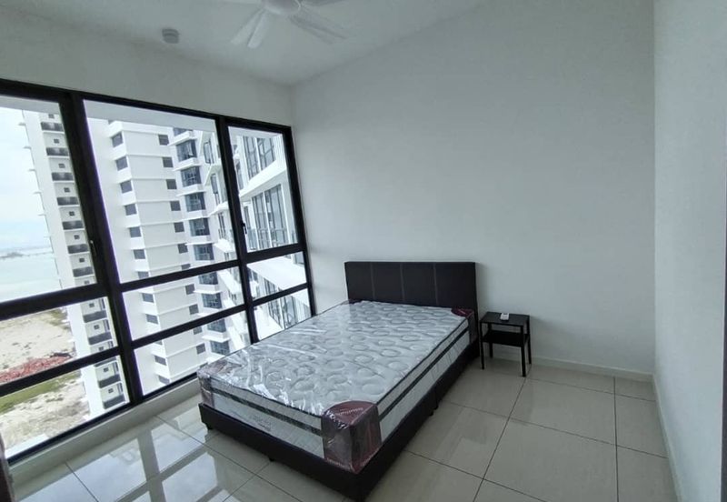 Queens Residences @ Queens Waterfront